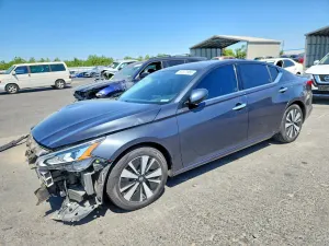 Nissan Altima 2.5L 4 2019