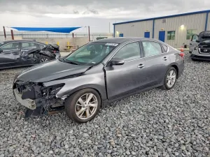 Nissan Altima 2.5L 4 2015