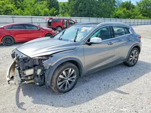 Infiniti QX30 2.0L 4 2017