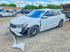 Volkswagen Passat 1.8L 4 2017