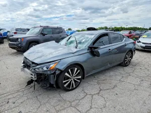 Nissan Altima 2.5L 4 2020