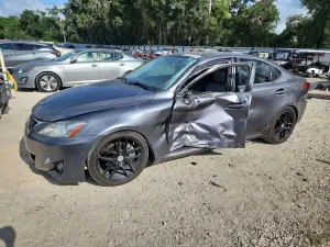 Lexus IS 2.5L 6 2012