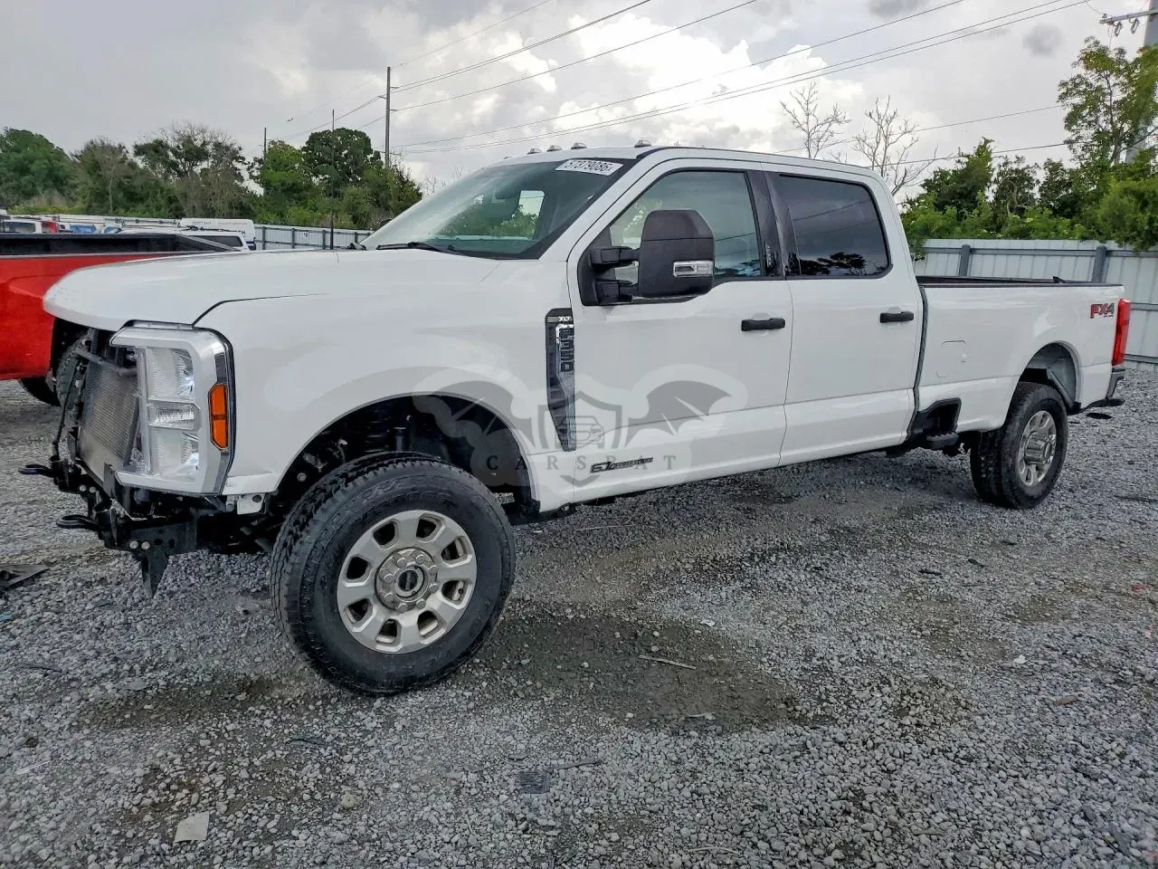 Ford F-350 6.7L 8 2024
