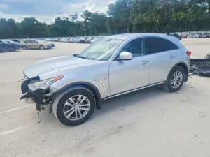 Infiniti QX70 3.7L 6 2014