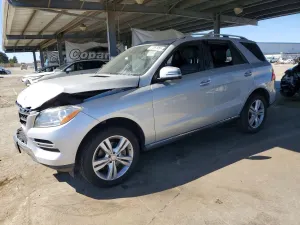 Mercedes-Benz ML 3.5L 6 2015