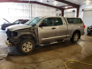 Toyota Tundra 4.6L 8 2011