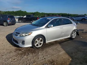 Toyota Corolla 1.8L 4 2011