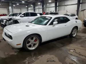 Dodge Challenger 5.7L 8 2013