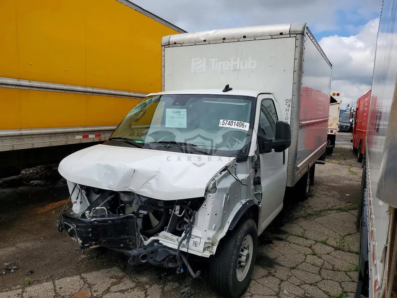 GMC Savana 6.6L 8 2025