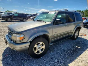 Ford Explorer 4.0L 6 2001