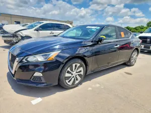 Nissan Altima 2.5L 4 2019