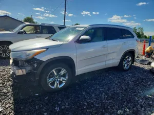 Toyota Highlander 3.5L 6 2015