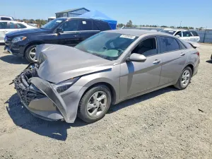 Hyundai Elantra 2.0L 4 2021