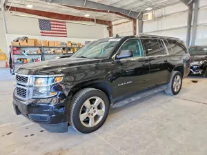 Chevrolet Suburban 5.3L 8 2015