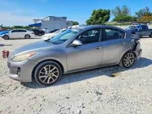 Mazda 3 2.5L 4 2012