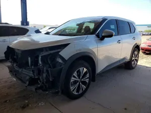 Nissan Rogue 2.5L 4 2021