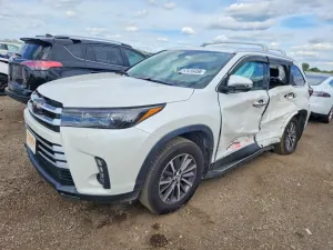 Toyota Highlander 3.5L 6 2019