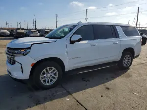 Chevrolet Suburban 5.3L 8 2023