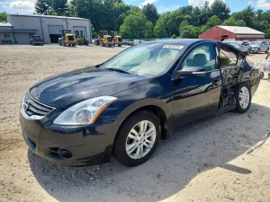 Nissan Altima 2012