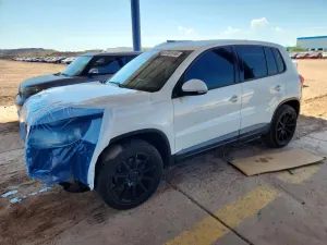 Volkswagen Tiguan 2.0L 4 2012
