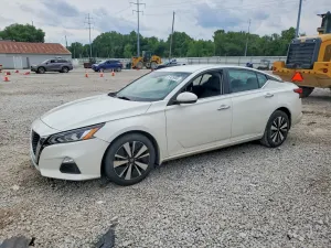 Nissan Altima 2.5L 4 2021