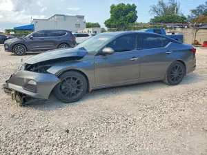Nissan Altima 2.5L 4 2019