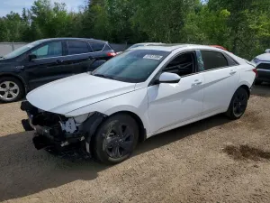 Hyundai Elantra 2.0L 4 2024