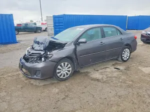 Toyota Corolla 1.8L 4 2013