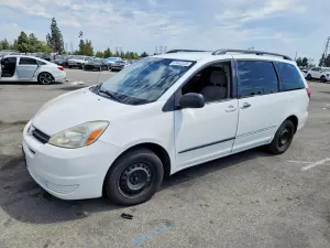 Toyota Sienna 3.3L 6 2004