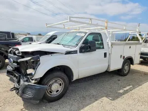 Ford F-250 6.2L 8 2013