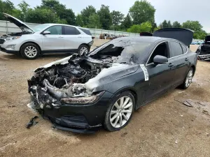 Volvo S90 2.0L 4 2017
