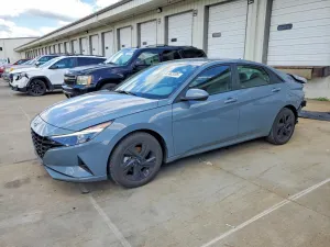 Hyundai Elantra 2.0L 4 2022