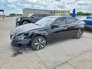Nissan Altima 2.5L 4 2019