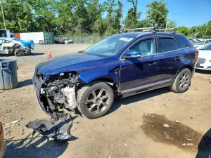 Volvo XC60 2.0L 4 2015