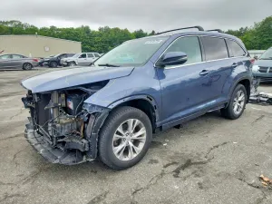 Toyota Highlander 3.5L 6 2014