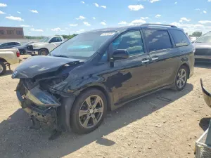 Toyota Sienna 3.5L 6 2017