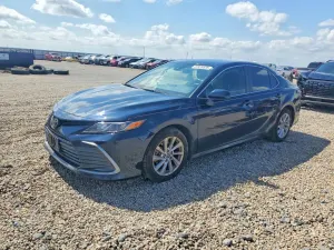 Toyota Camry 2.5L 4 2021