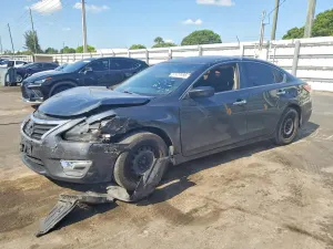 Nissan Altima 2.5L 4 2015