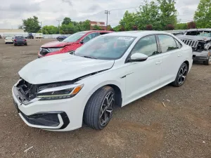 Volkswagen Passat 2.0L 4 2022
