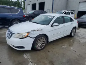 Chrysler 200 2.4L 4 2012