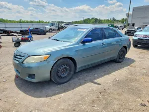 Toyota Camry 2.5L 4 2010