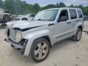 Jeep Liberty 3.7L 6 2011