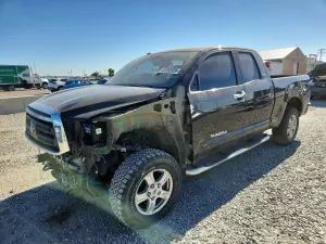 Toyota Tundra 4.6L 8 2013