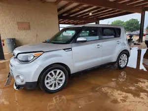 Kia Soul 2.0L 4 2017