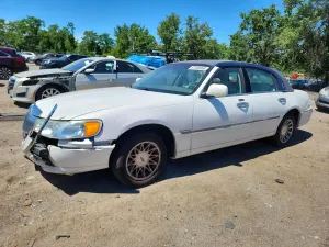 Lincoln Town Car 4.6L 8 2000