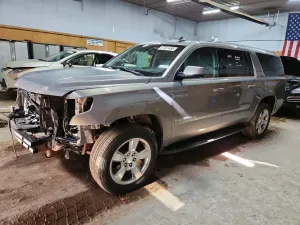 Chevrolet Suburban 5.3L 8 2019
