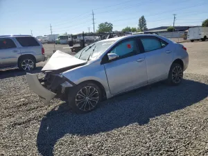 Toyota Corolla 1.8L 4 2016