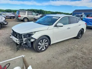 Nissan Altima 2.5L 4 2019