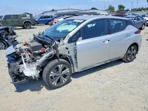 Nissan Leaf U 2022
