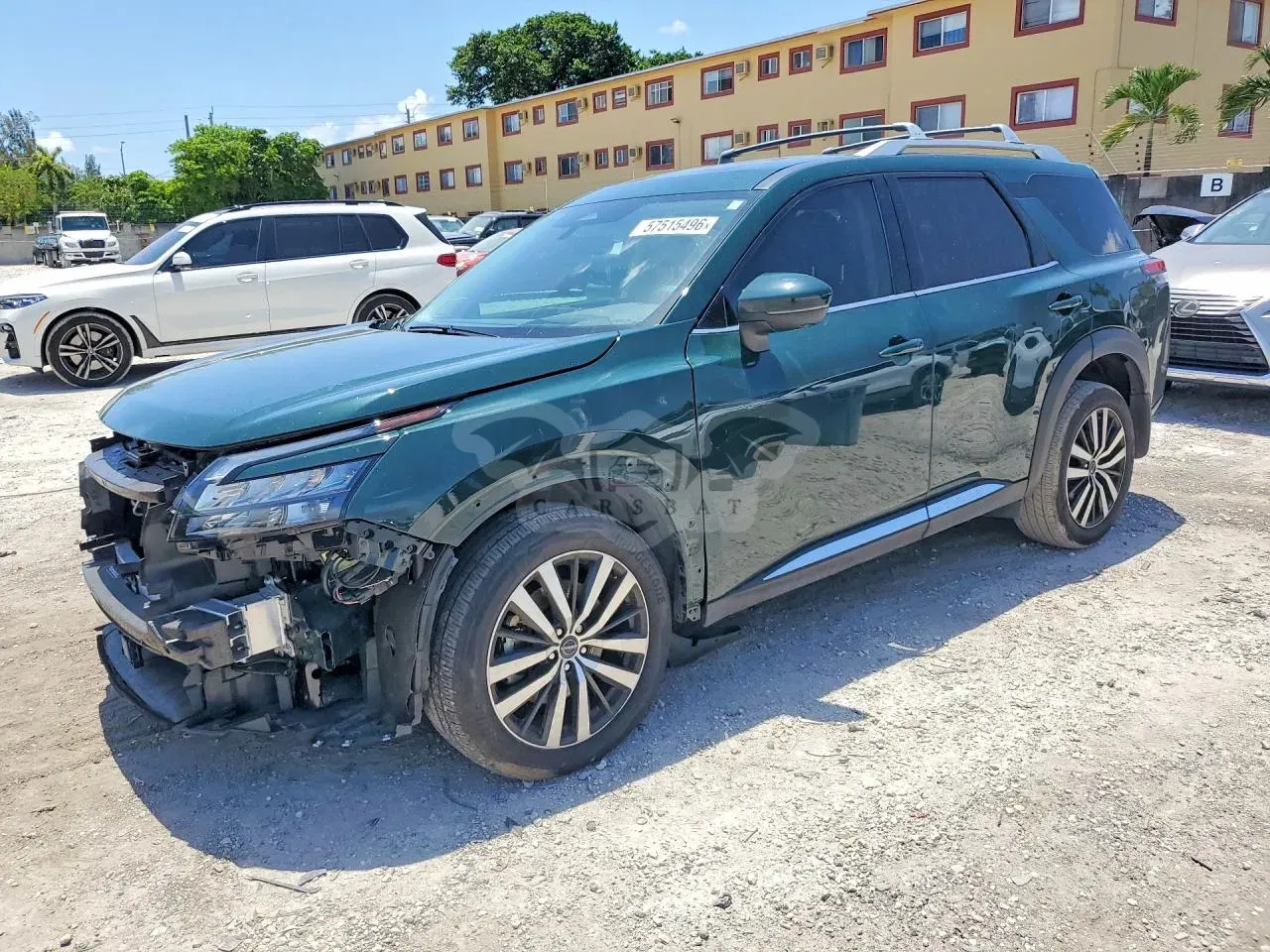 Nissan Pathfinder 3.5L 6 2025